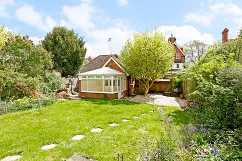 2 bed bungalow for sale