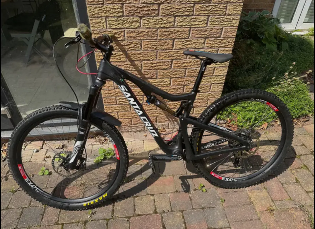 Mountain bike Santa Cruz 5010 carbon frame