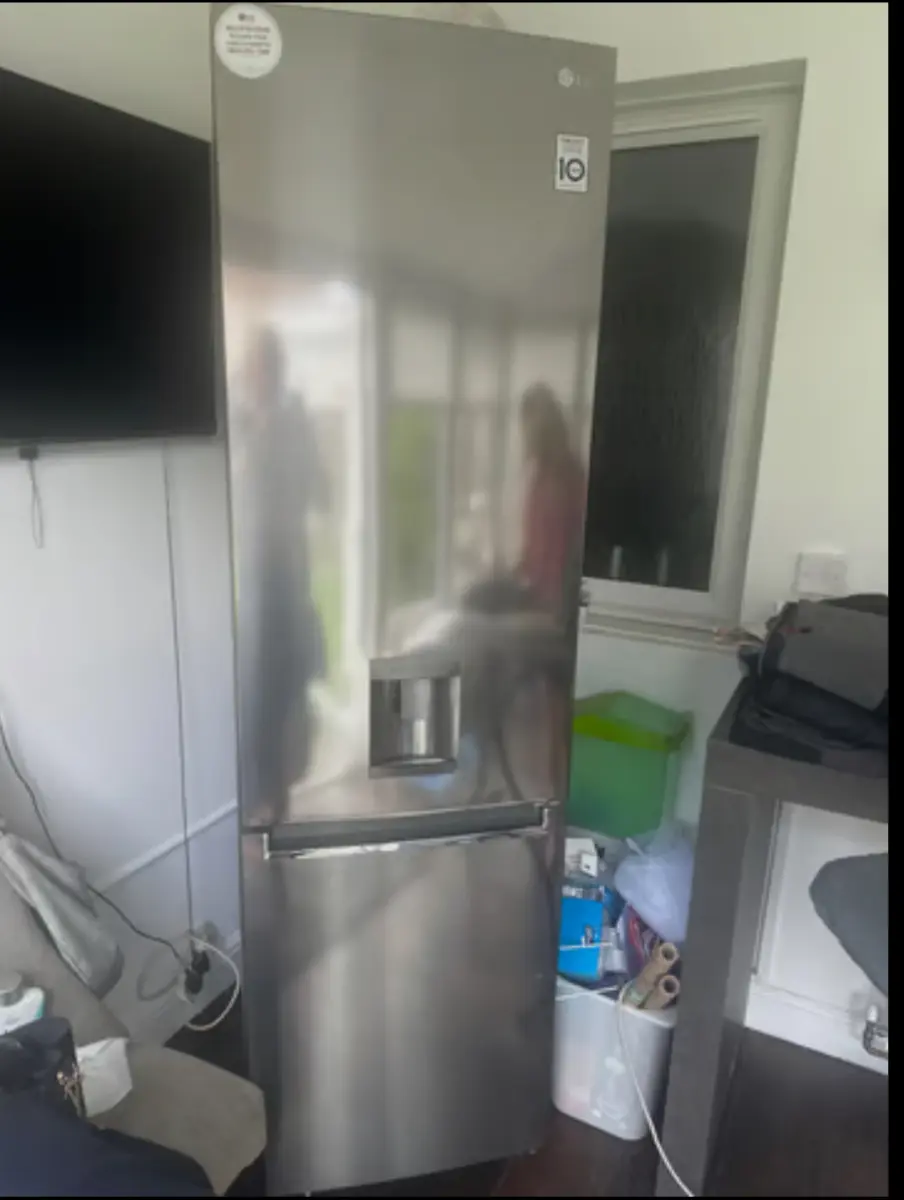Fridge freezer