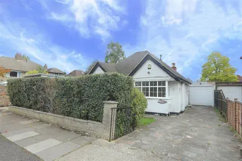 3 bed detached bungalow